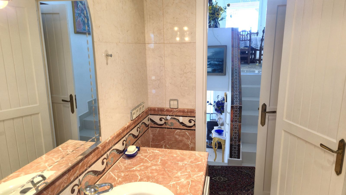 Appartement te koop in Puerto de Cabopino | 1 slaapkamers H5317552