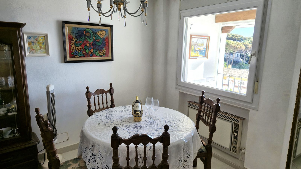 Appartement te koop in Puerto de Cabopino | 1 slaapkamers H5317552