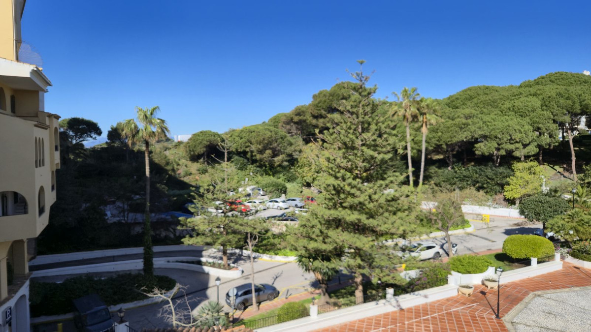 Appartement te koop in Puerto de Cabopino | 1 slaapkamers H5317552