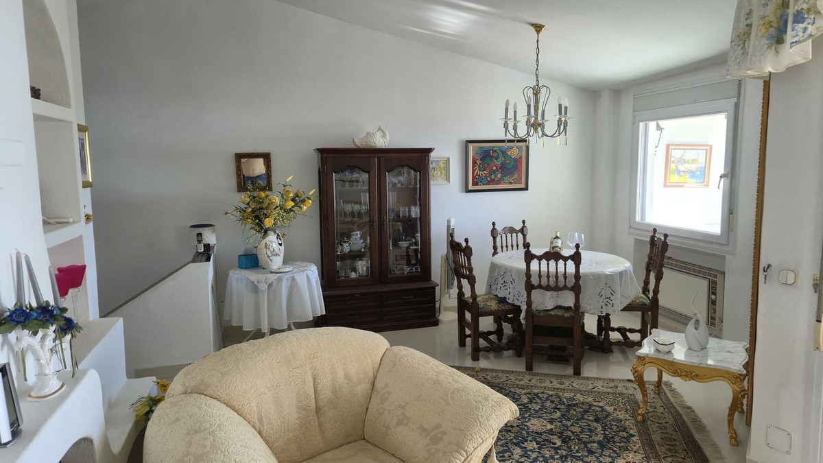 Appartement te koop in Puerto de Cabopino | 1 slaapkamers H5317552