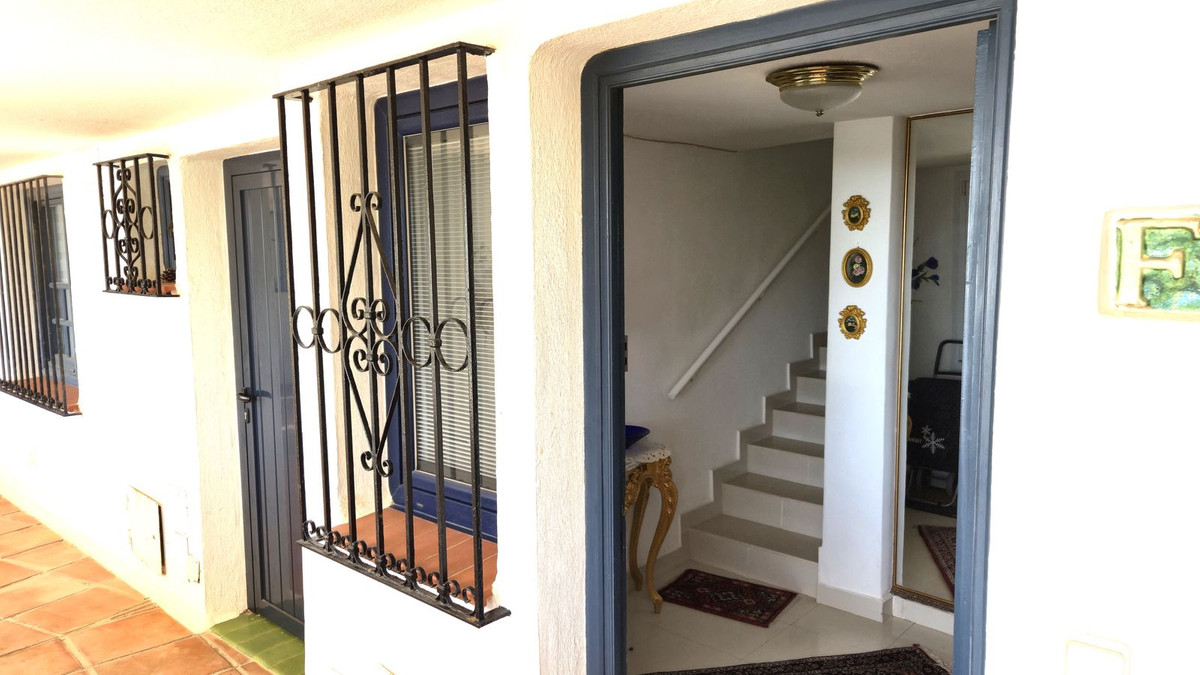 Appartement te koop in Puerto de Cabopino | 1 slaapkamers H5317552