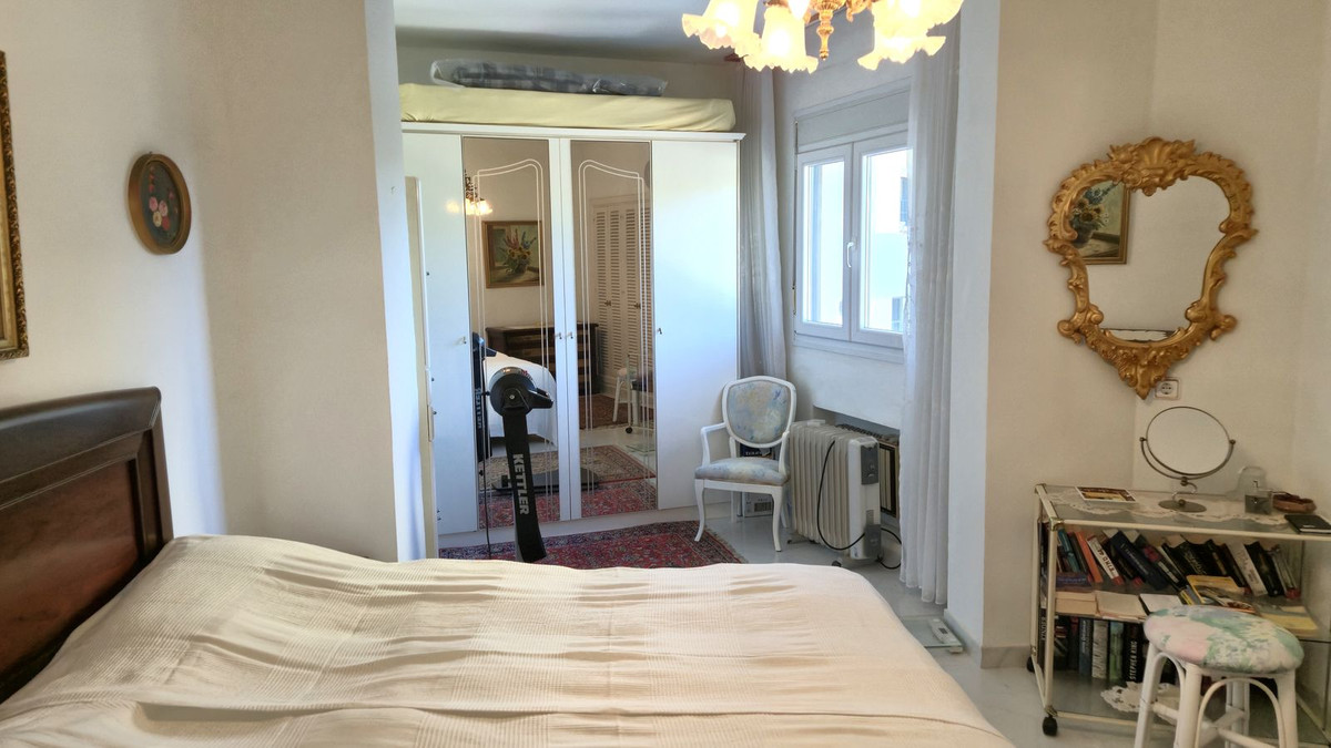 Appartement te koop in Puerto de Cabopino | 1 slaapkamers H5317552