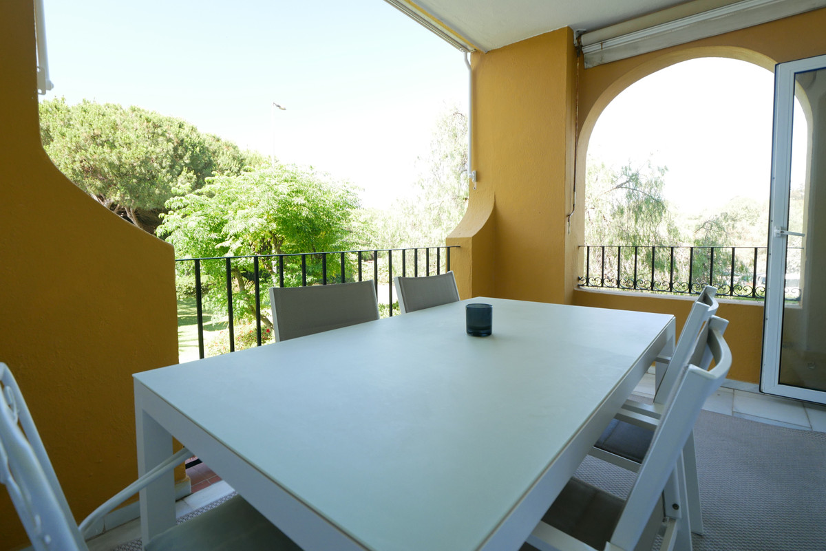 Appartement te koop in Puerto de Cabopino | 3 slaapkamers H5367055