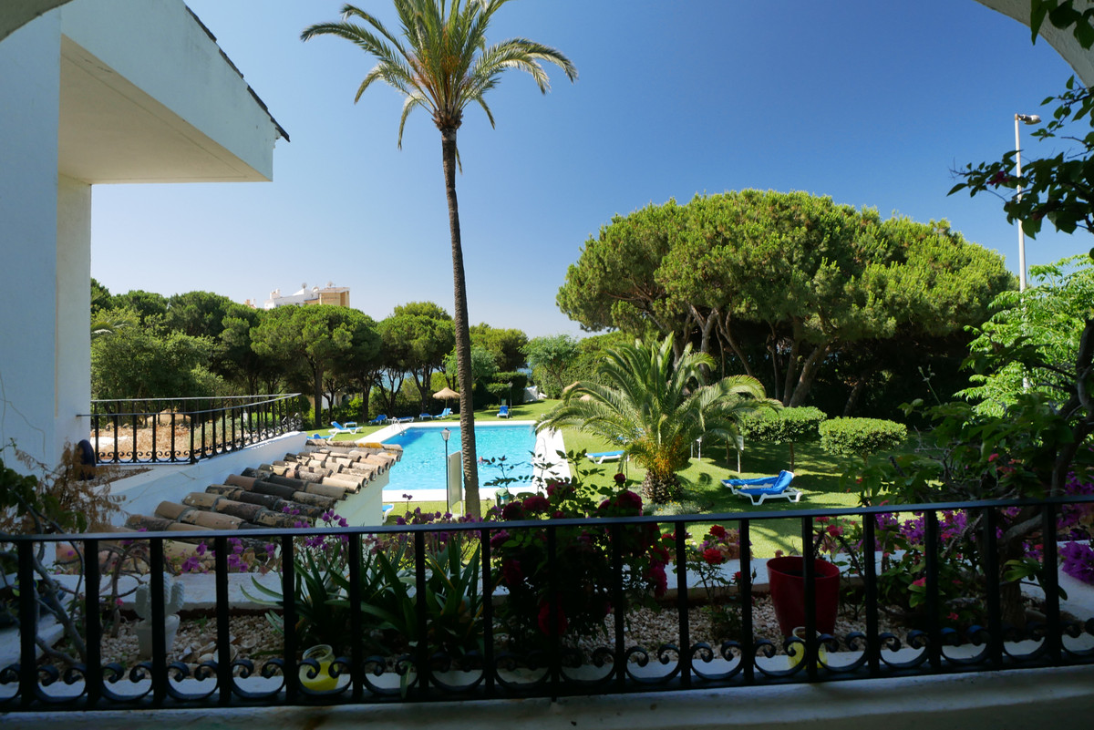 Appartement te koop in Puerto de Cabopino | 3 slaapkamers H5367055