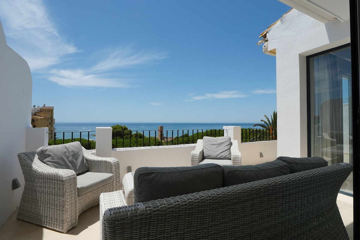 Appartement te koop in Puerto de Cabopino | 2 slaapkamers H5435164