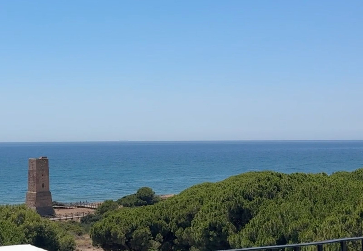 Appartement te koop in Puerto de Cabopino | 2 slaapkamers H5435164