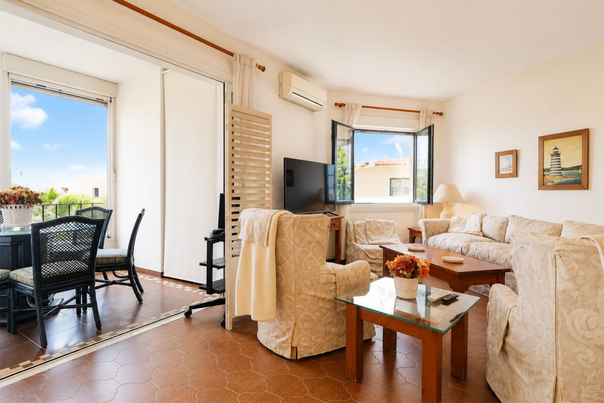 Appartement te koop in Puerto de Cabopino | 3 slaapkamers H5449912