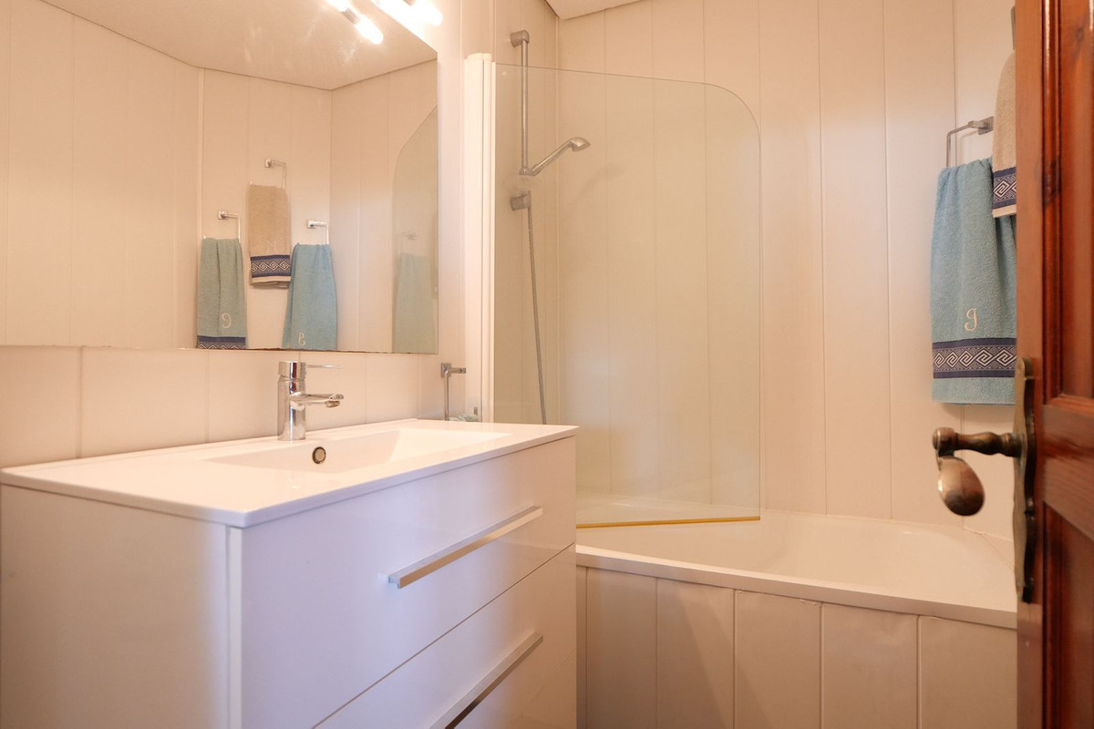 Appartement te koop in Puerto de Cabopino | 3 slaapkamers H5449912