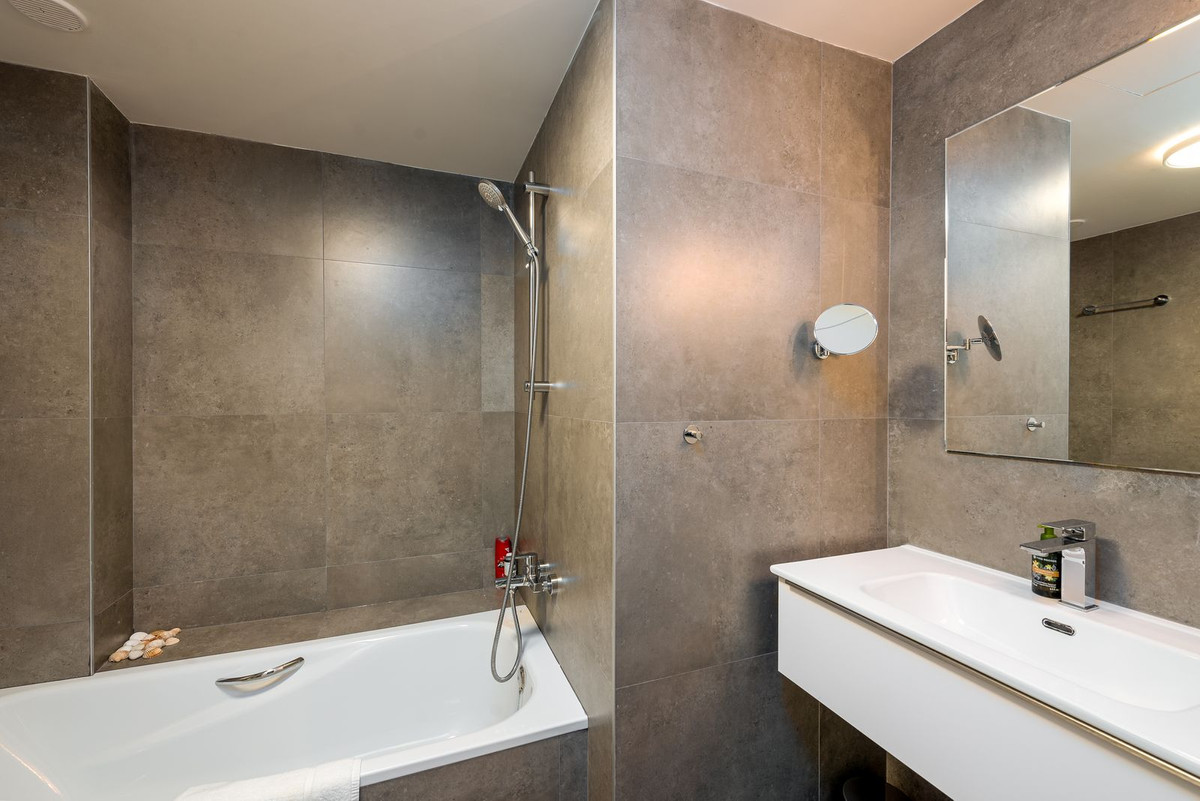 Property main view 25