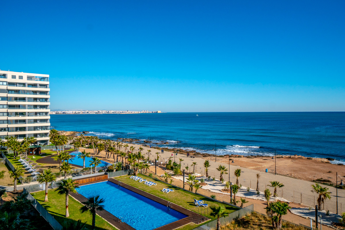 Appartement te koop in Punta Prima | 2 slaapkamers H5235871