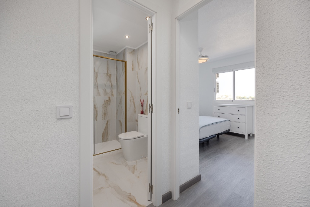 Appartement te koop in Punta Prima | 2 slaapkamers H5265382