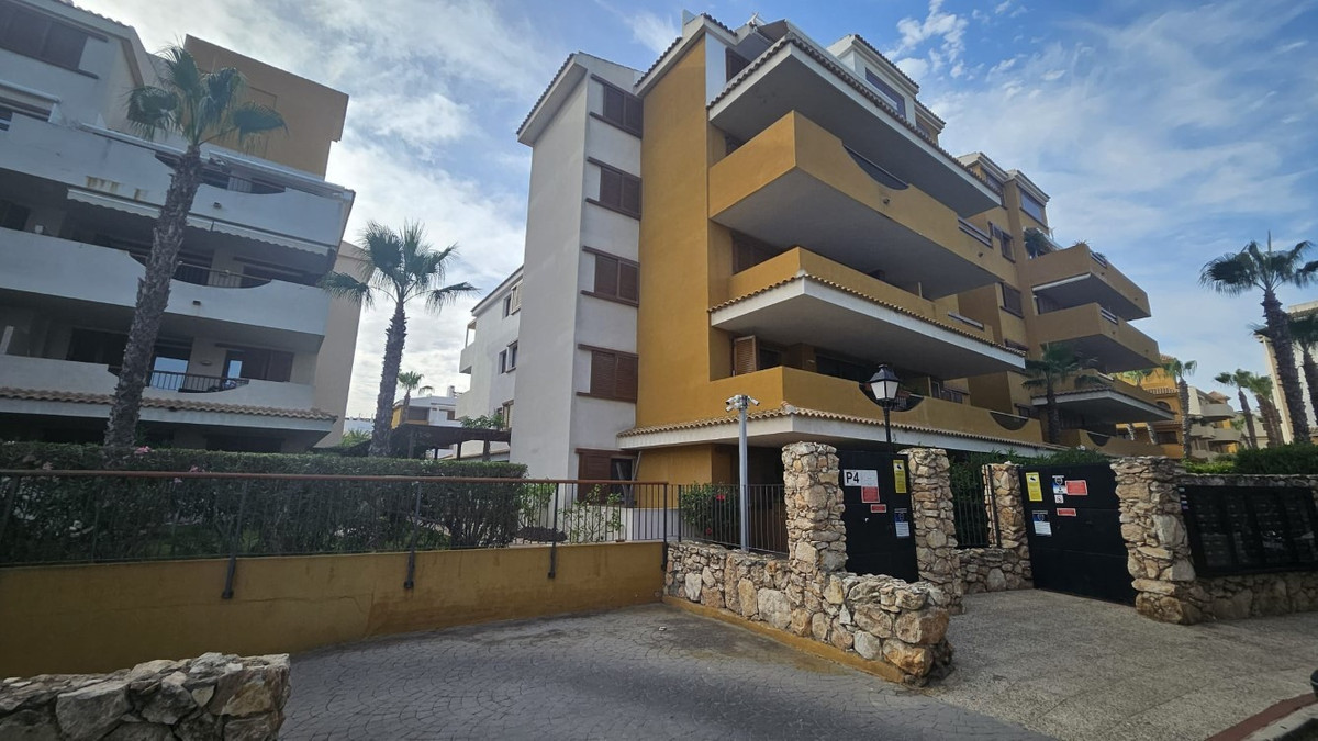 Appartement te koop in Punta Prima | 2 slaapkamers H5310772