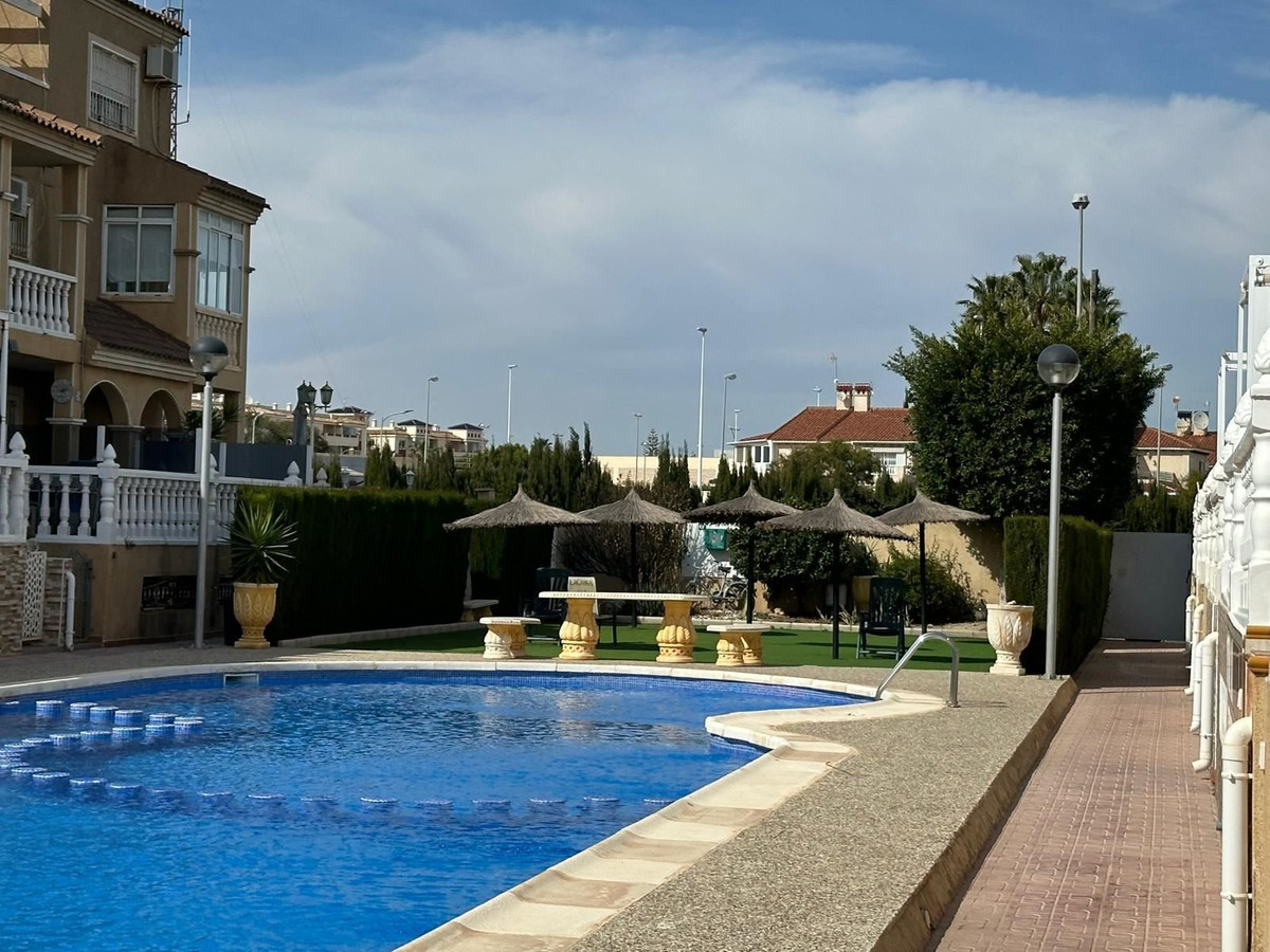 Appartement te koop in Punta Prima | 3 slaapkamers H5319037