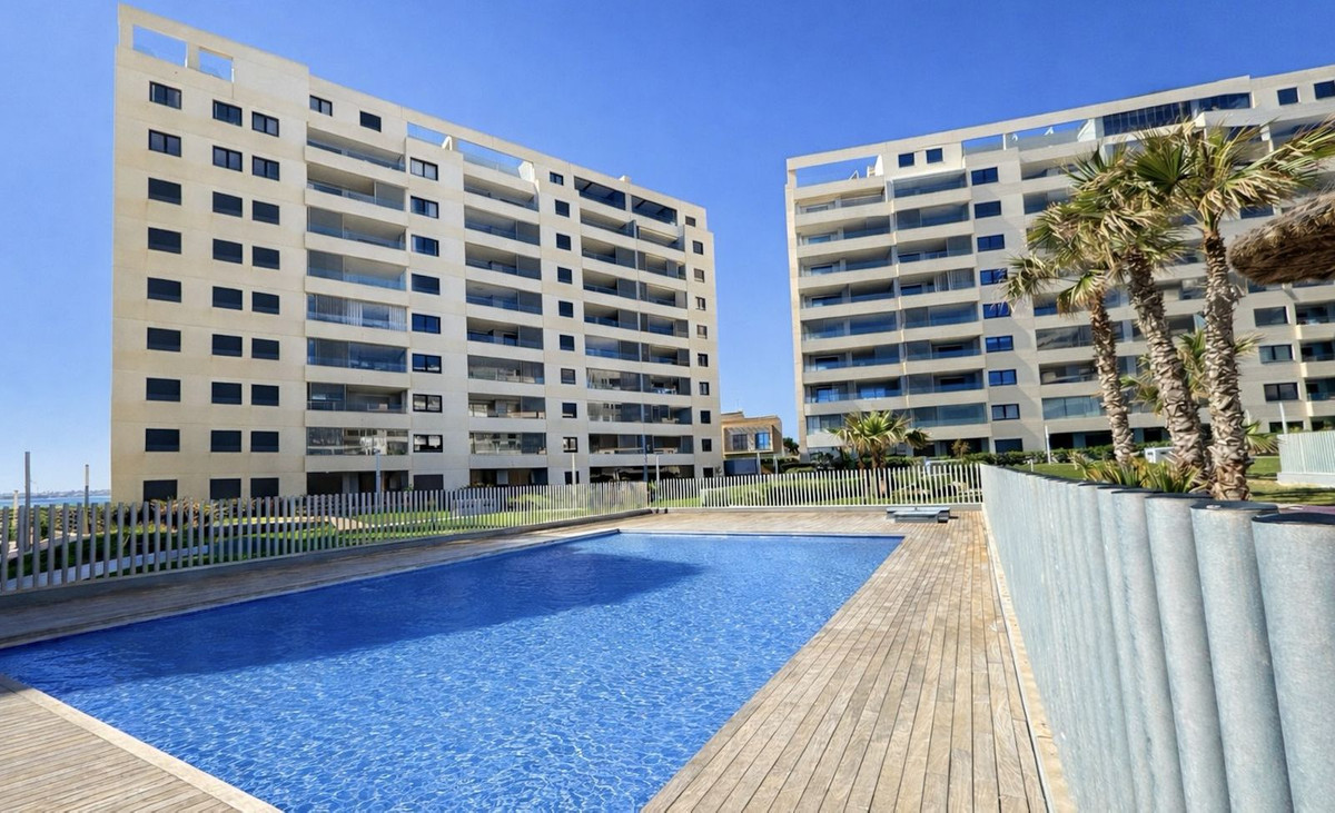 Appartement te koop in Punta Prima | 2 slaapkamers H5342287