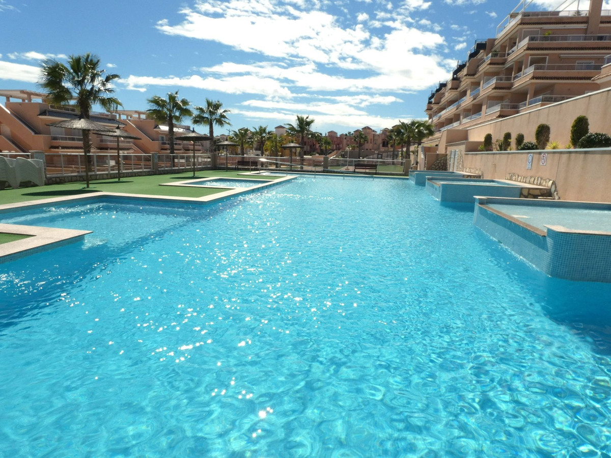 Appartement te koop in Punta Prima | 3 slaapkamers H5347597