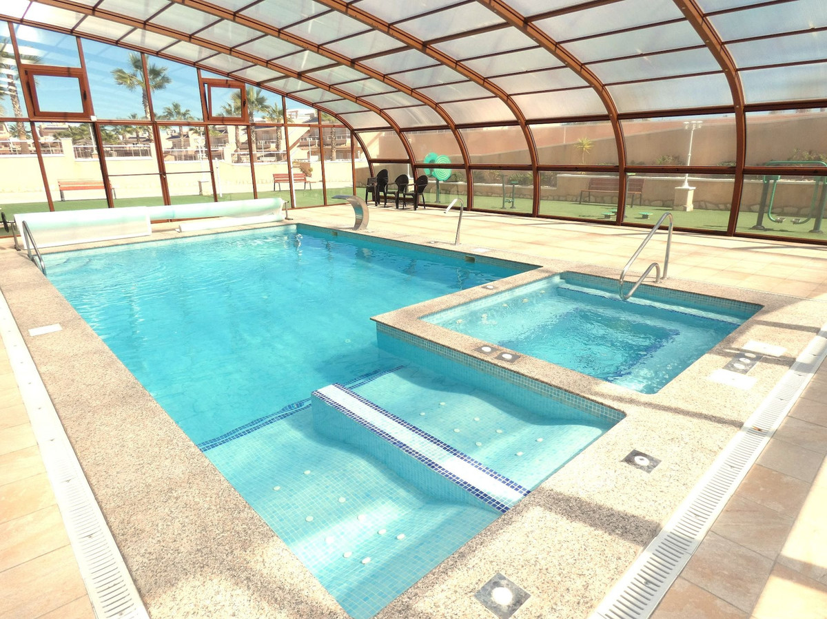 Appartement te koop in Punta Prima | 3 slaapkamers H5347597