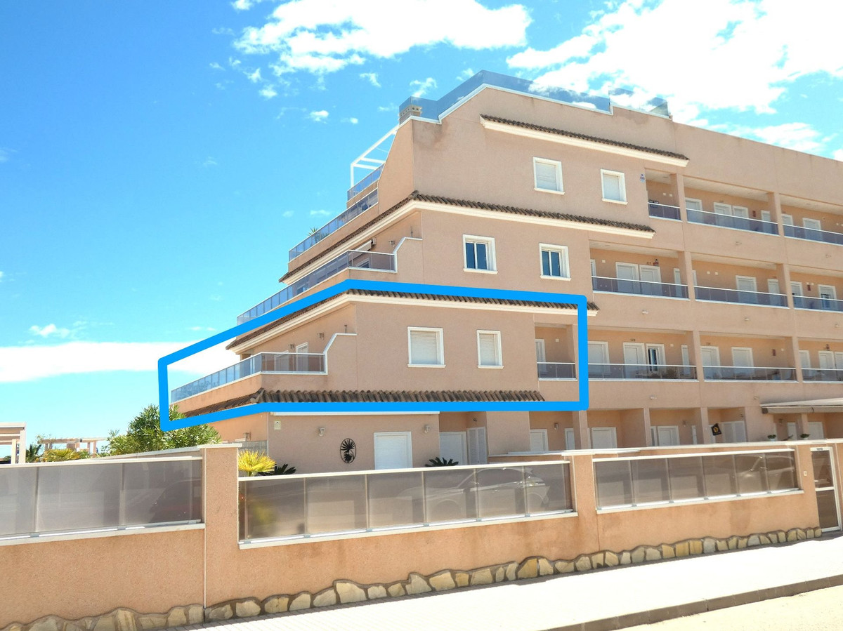 Appartement te koop in Punta Prima | 3 slaapkamers H5347597