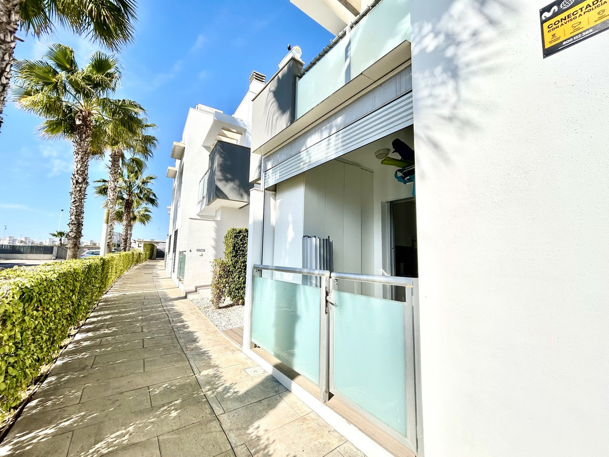 Appartement te koop in Punta Prima | 2 slaapkamers H5363050