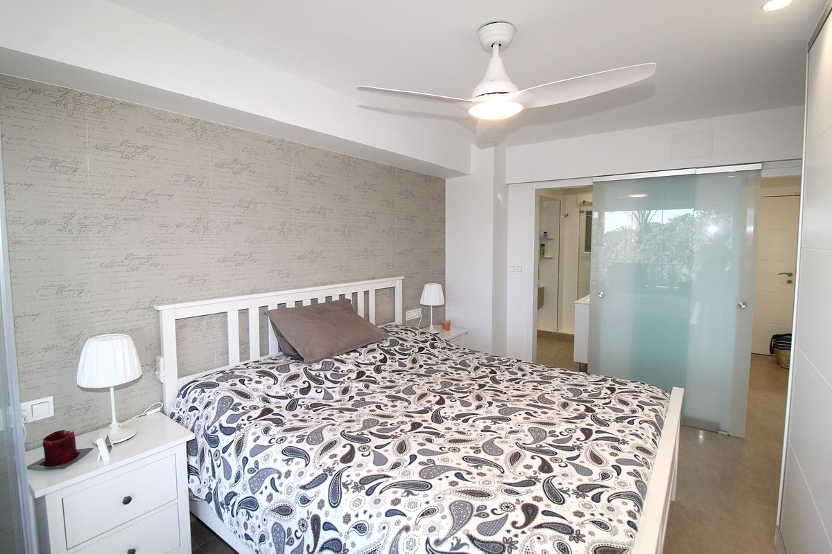 Appartement te koop in Punta Prima | 2 slaapkamers H5370331