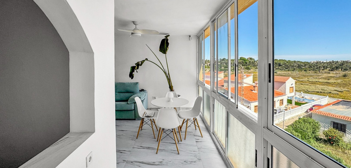 Appartement te koop in Punta Prima | 1 slaapkamers H5380522