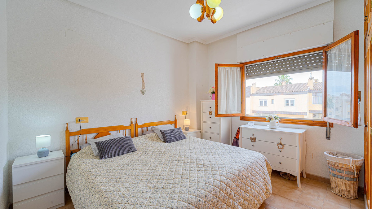 Appartement te koop in Punta Prima | 2 slaapkamers H5382349