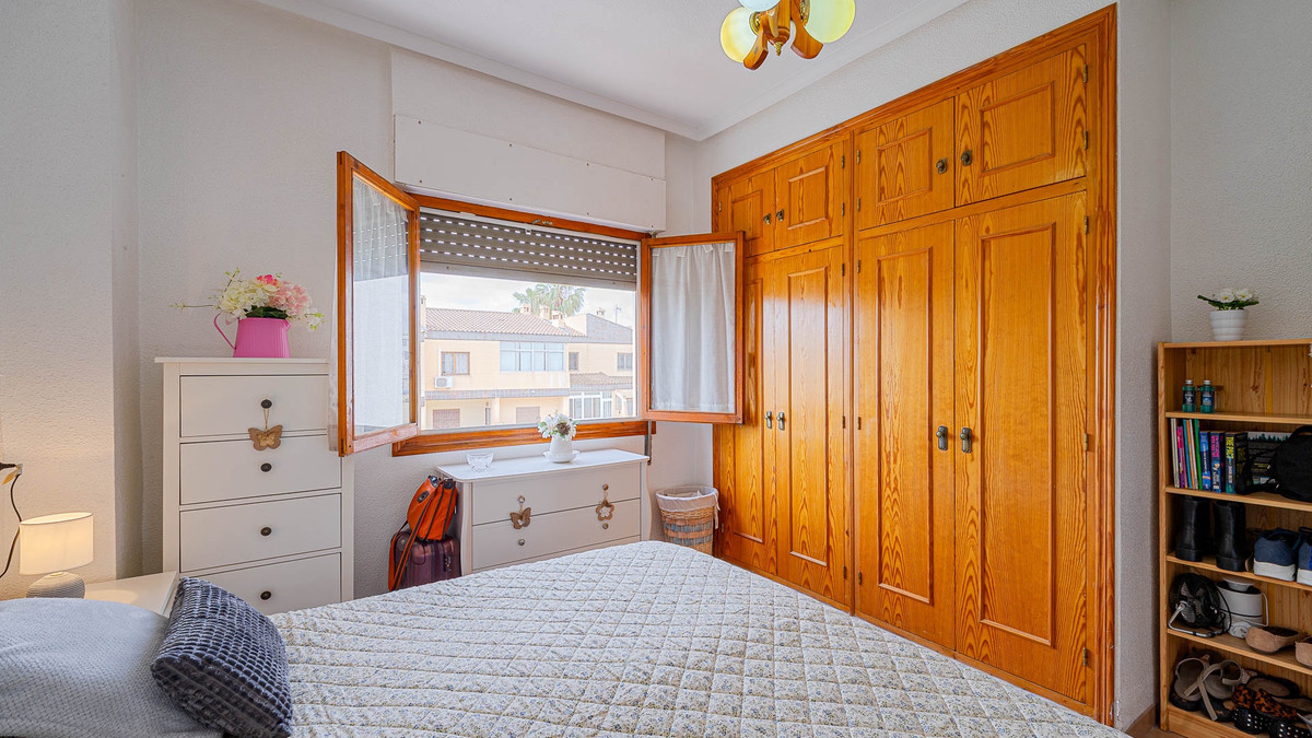 Appartement te koop in Punta Prima | 2 slaapkamers H5382349