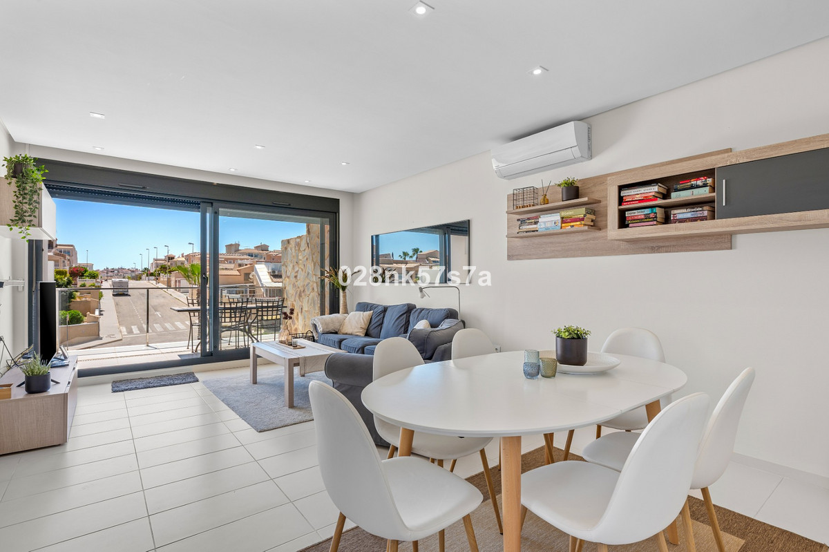 Appartement te koop in Punta Prima | 3 slaapkamers H5383504