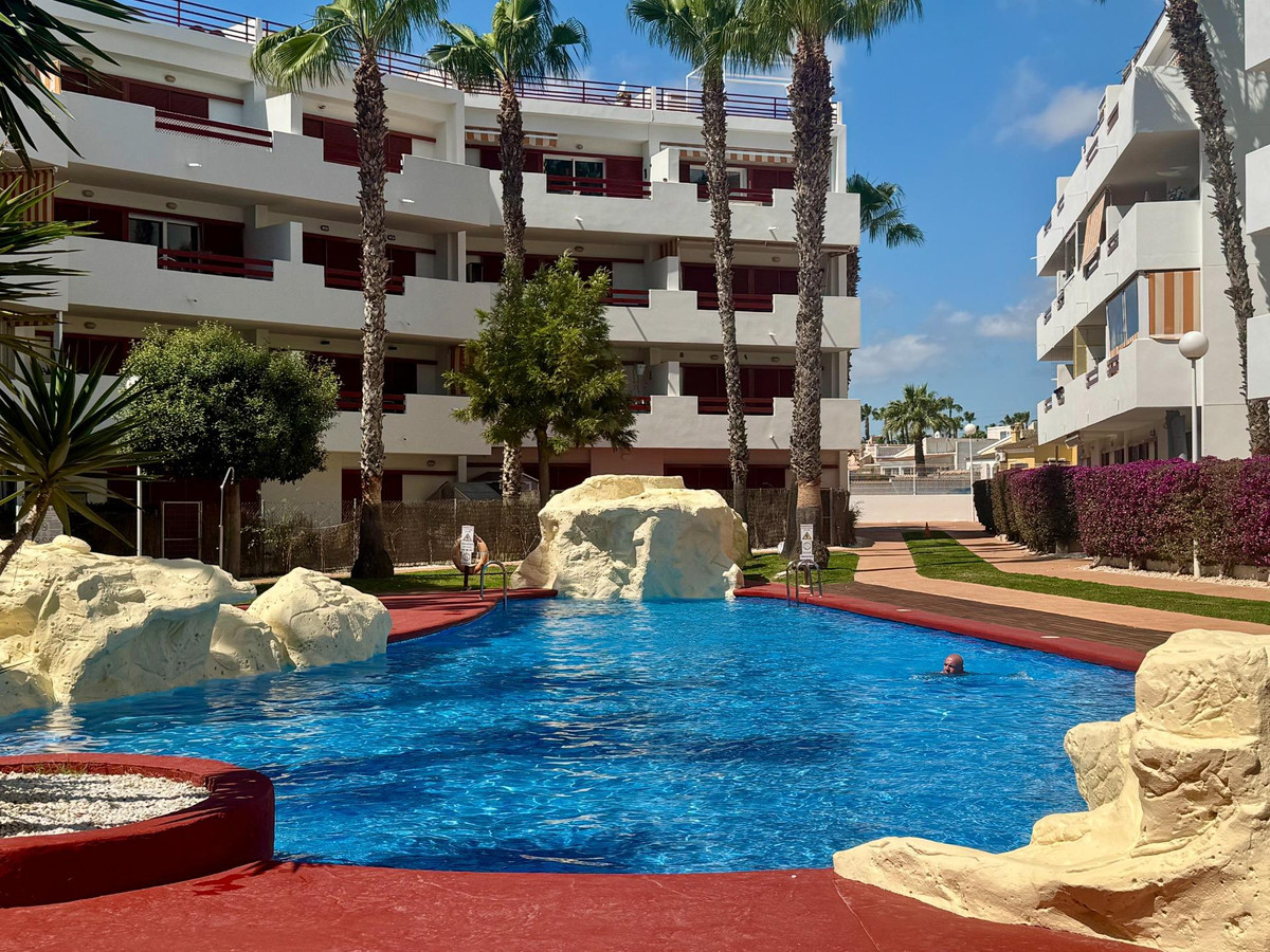 Penthouse te koop in Punta Prima | 2 slaapkamers H5387530