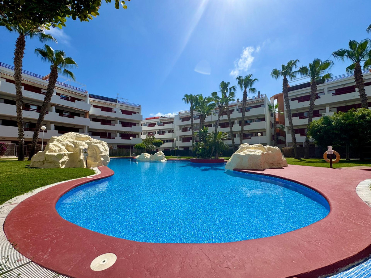 Penthouse te koop in Punta Prima | 2 slaapkamers H5387530