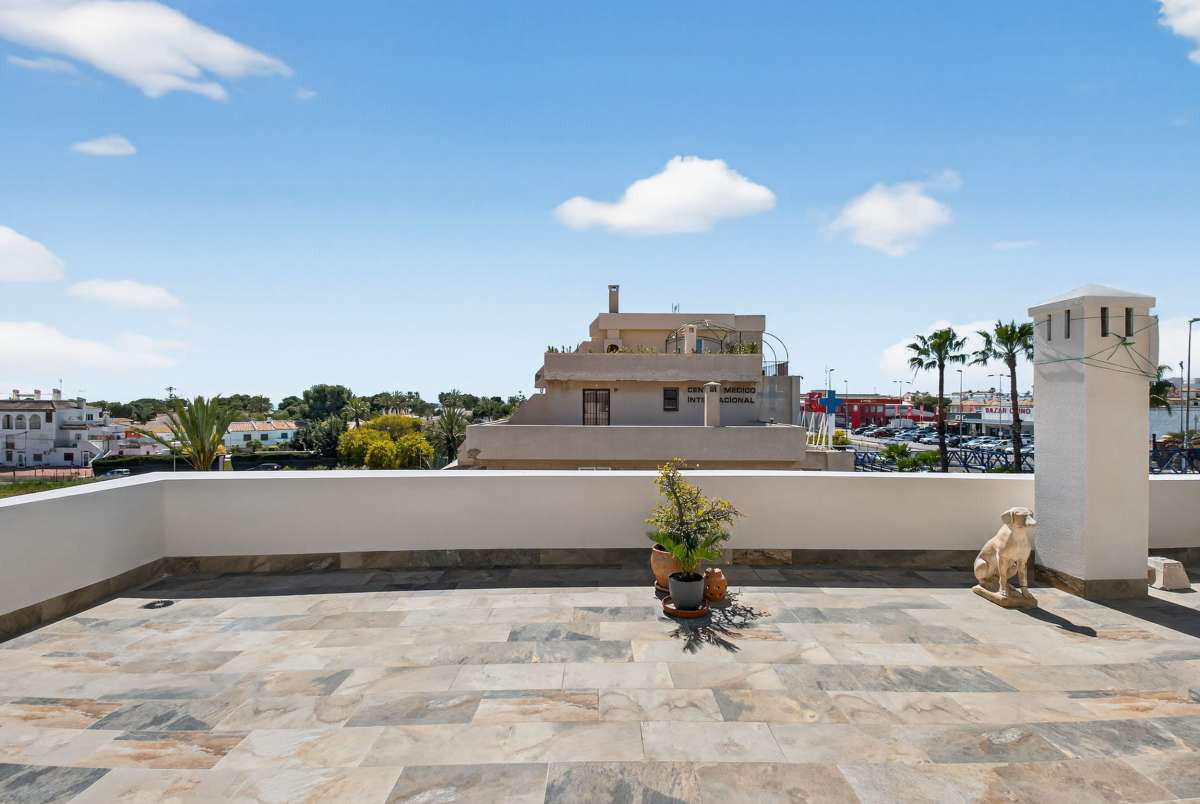 Huis te koop in Punta Prima | 1 slaapkamers H5390230