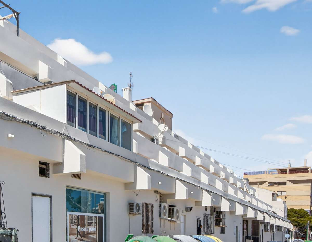 Huis te koop in Punta Prima | 1 slaapkamers H5390230