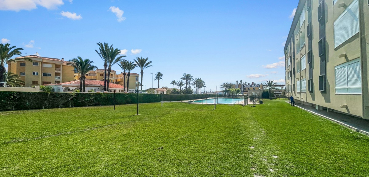 Appartement te koop in Punta Prima | 2 slaapkamers H5408728