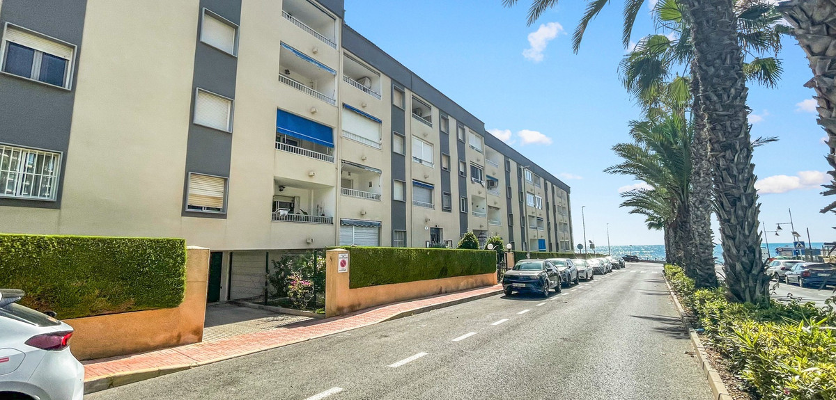 Appartement te koop in Punta Prima | 2 slaapkamers H5408728