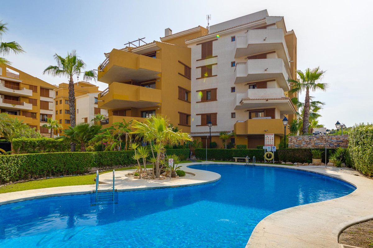 Appartement te koop in Punta Prima | 2 slaapkamers H5408980