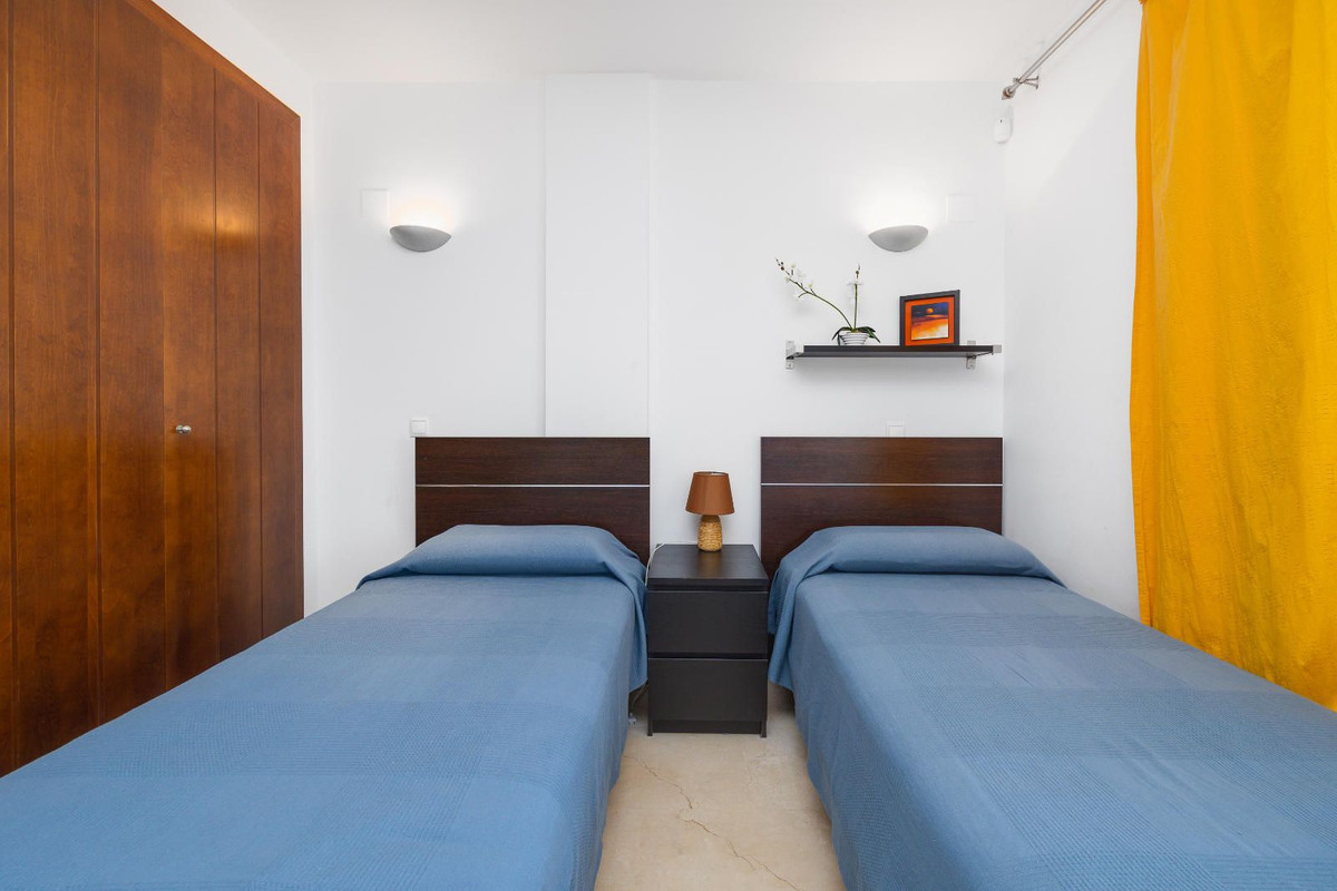 Appartement te koop in Punta Prima | 2 slaapkamers H5408980