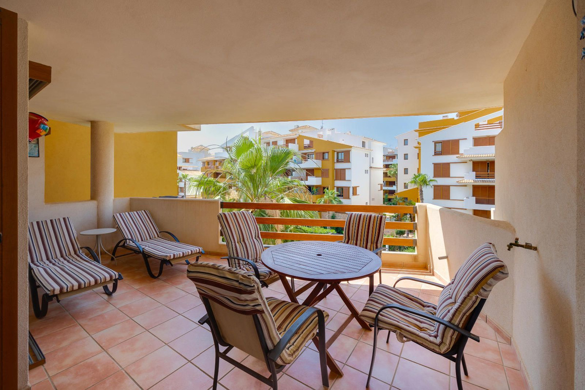 Appartement te koop in Punta Prima | 2 slaapkamers H5408980