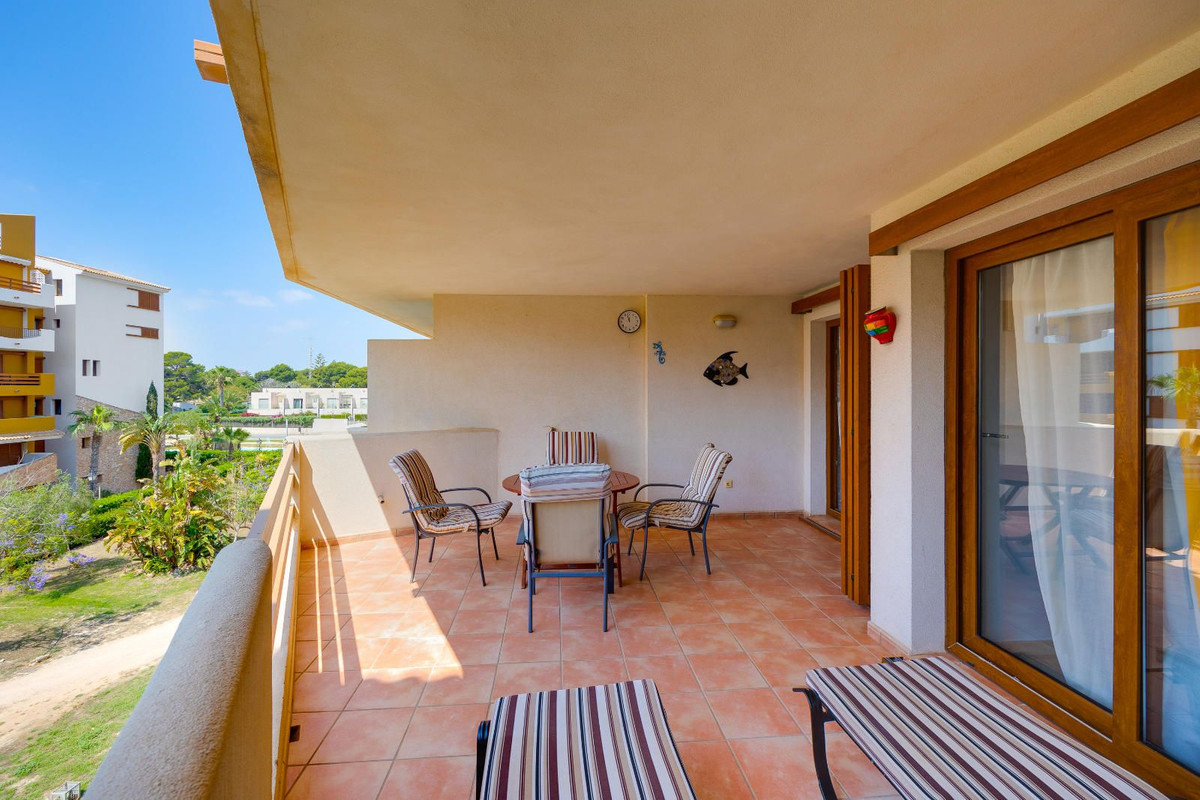 Appartement te koop in Punta Prima | 2 slaapkamers H5408980