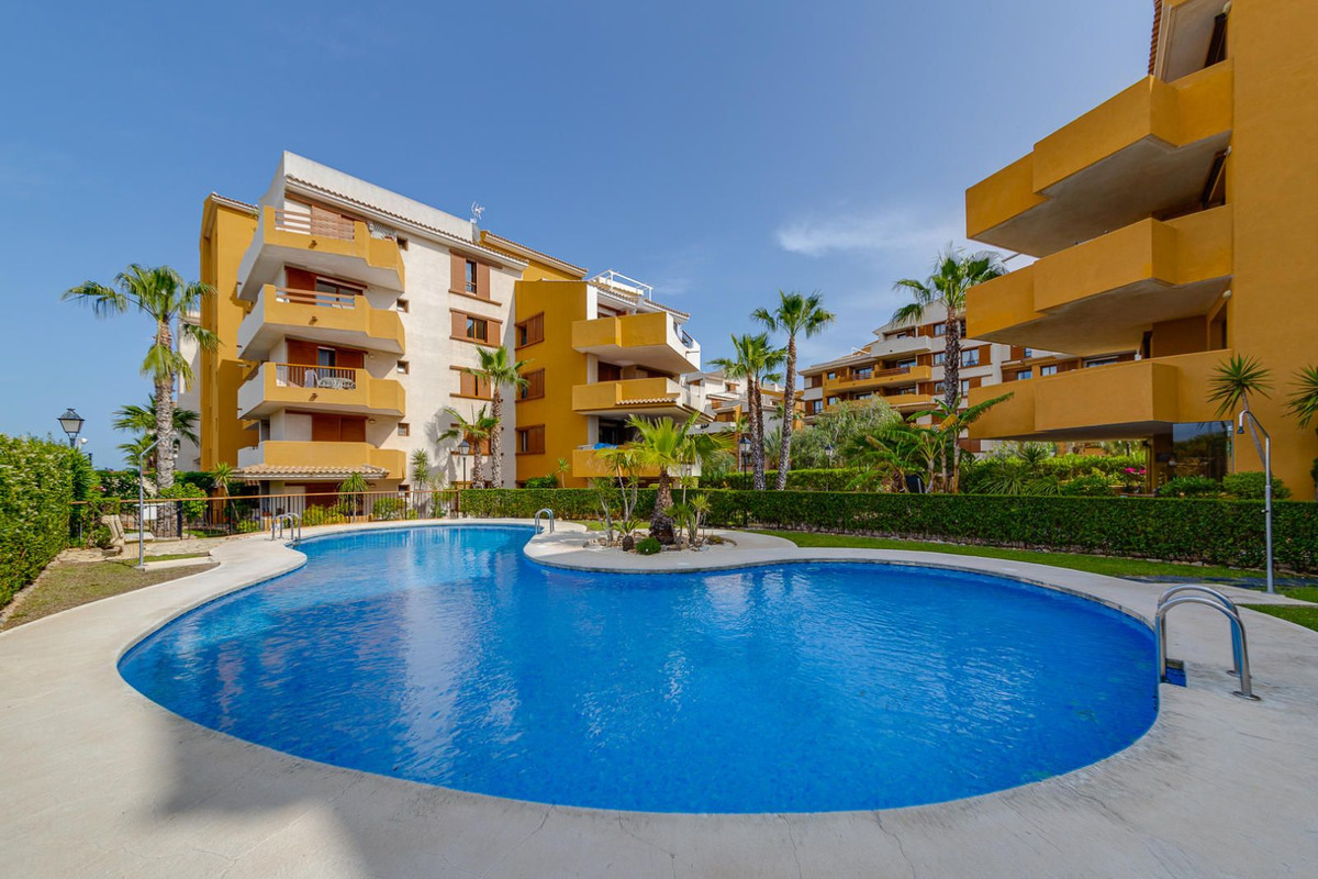 Appartement te koop in Punta Prima | 2 slaapkamers H5408980