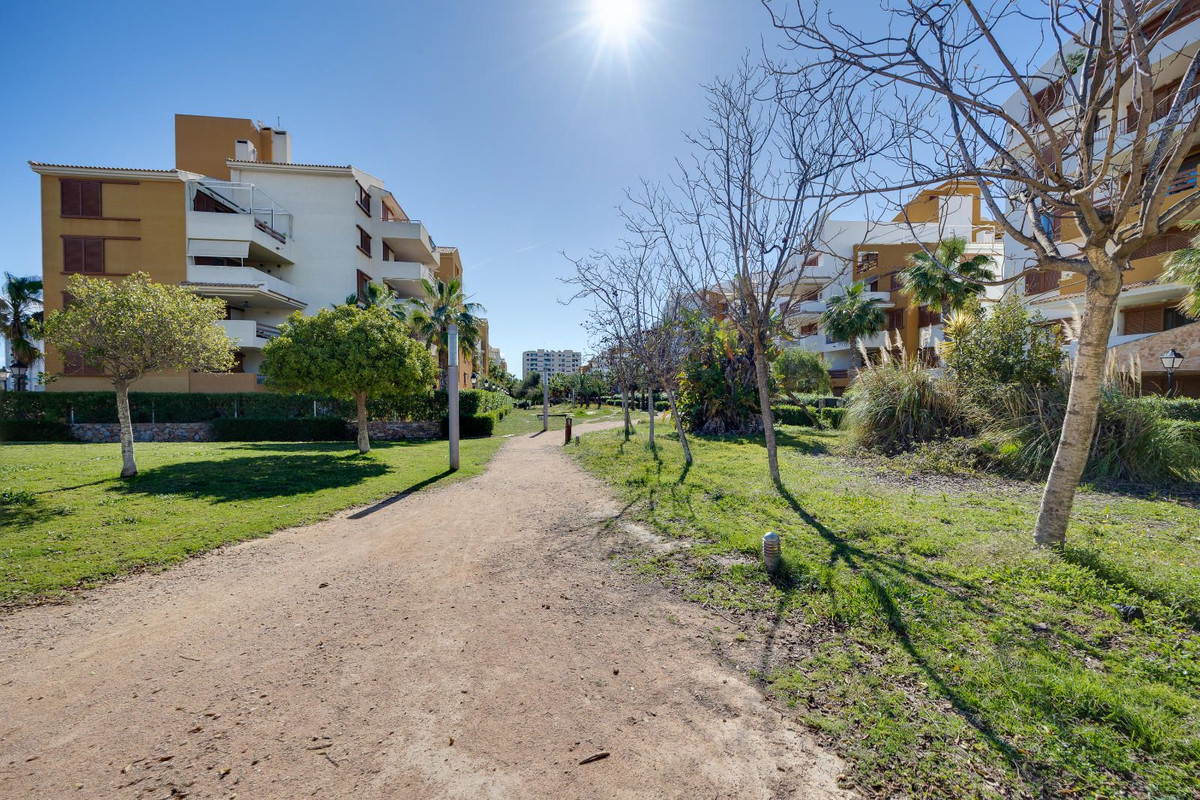 Appartement te koop in Punta Prima | 2 slaapkamers H5408980