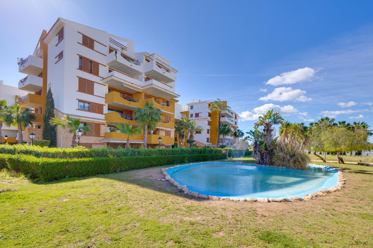 Appartement te koop in Punta Prima | 2 slaapkamers H5408980