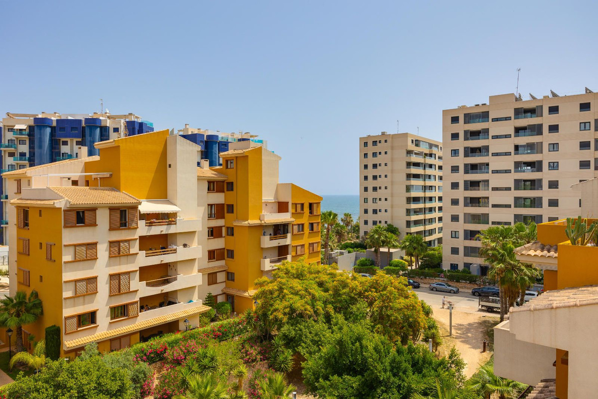 Appartement te koop in Punta Prima | 2 slaapkamers H5408980