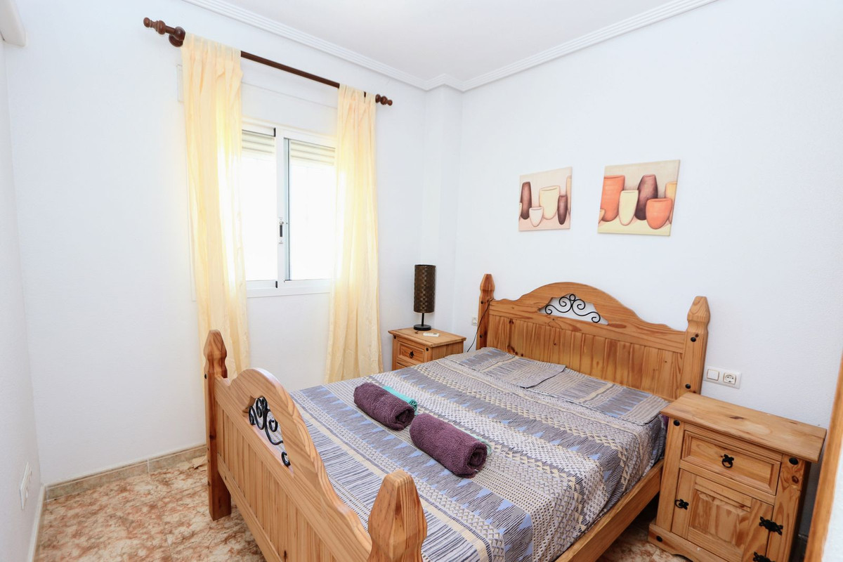 Appartement te koop in Punta Prima | 2 slaapkamers H5435926