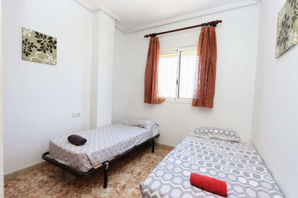 Appartement te koop in Punta Prima | 2 slaapkamers H5435926