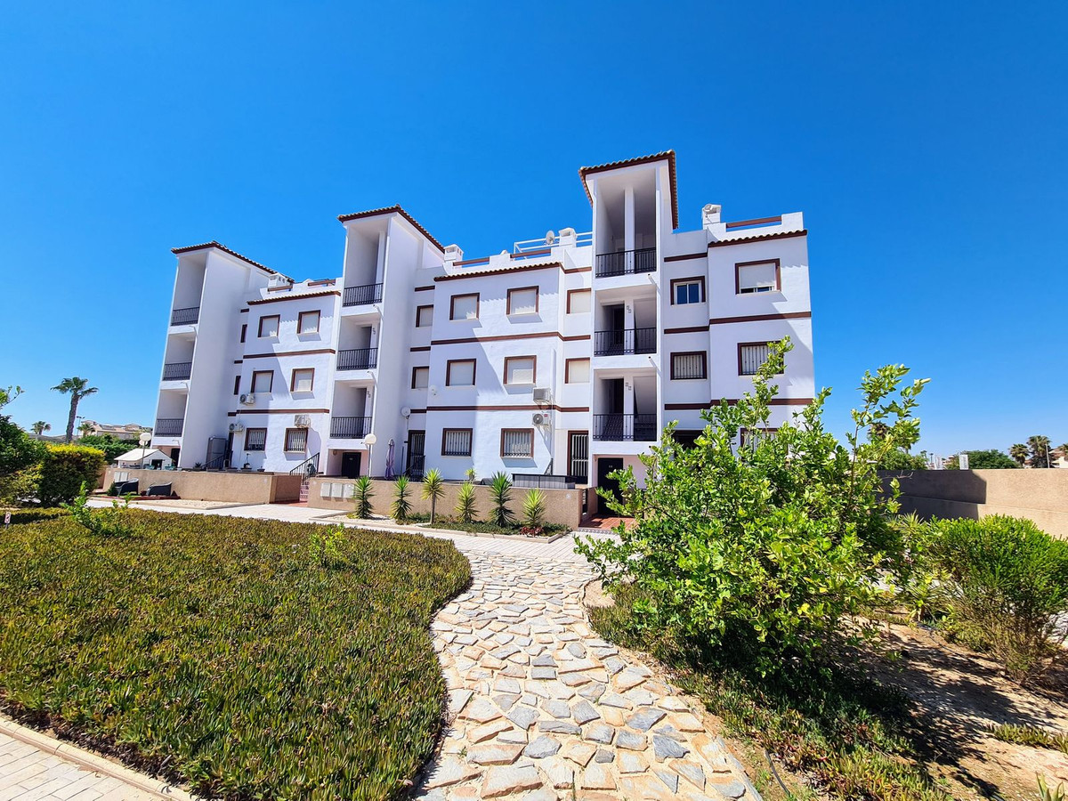 Appartement te koop in Punta Prima | 2 slaapkamers H5435926
