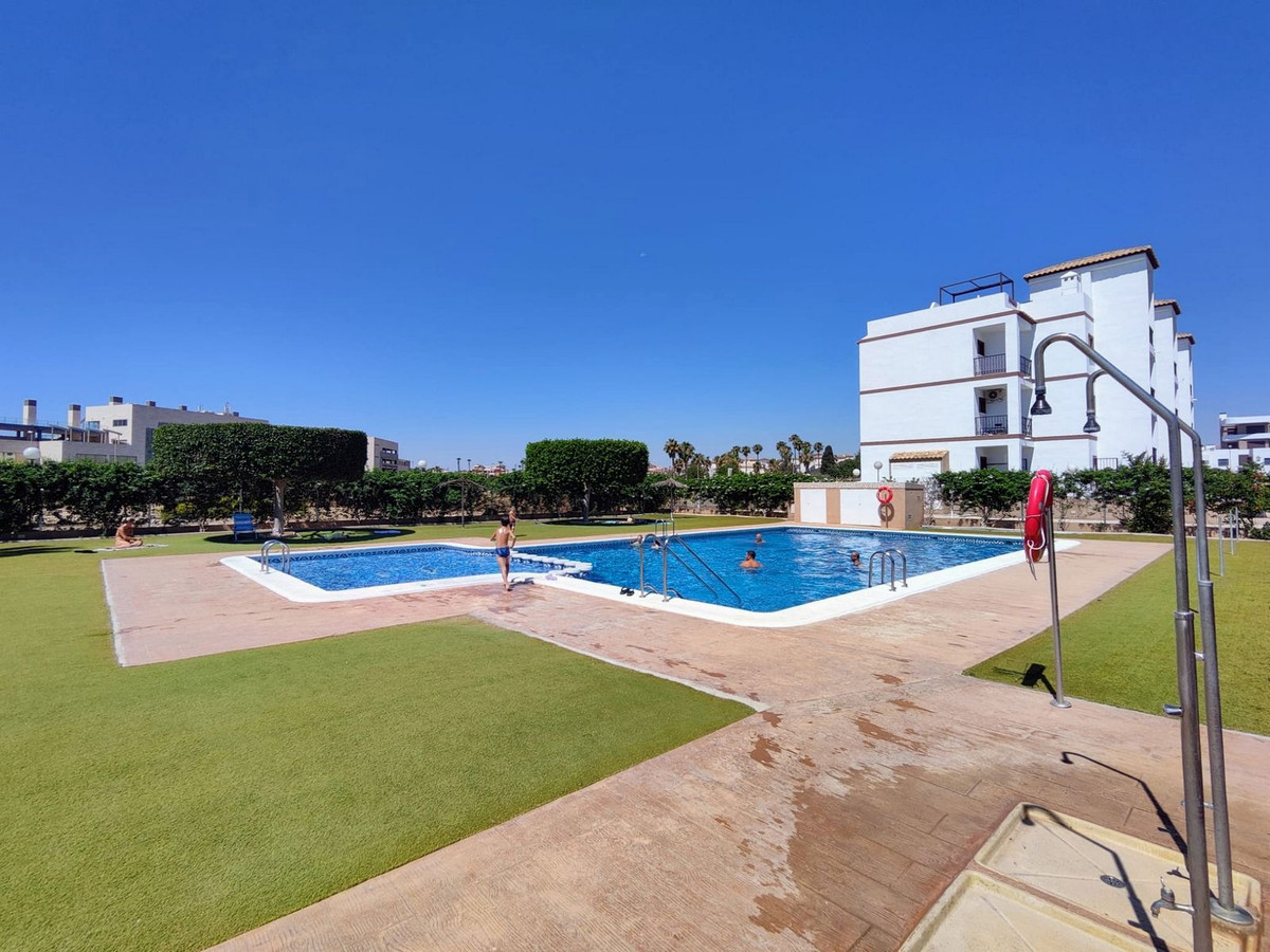 Appartement te koop in Punta Prima | 2 slaapkamers H5435926