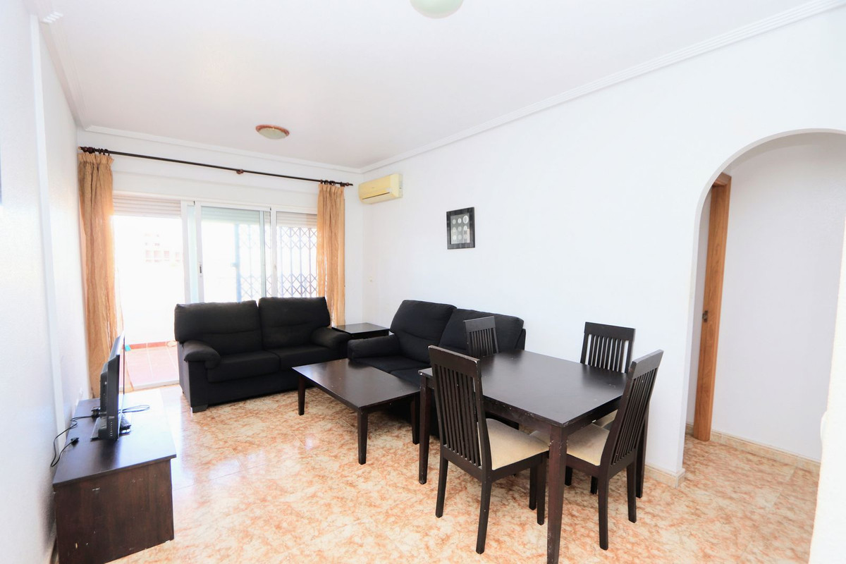 Appartement te koop in Punta Prima | 2 slaapkamers H5435926