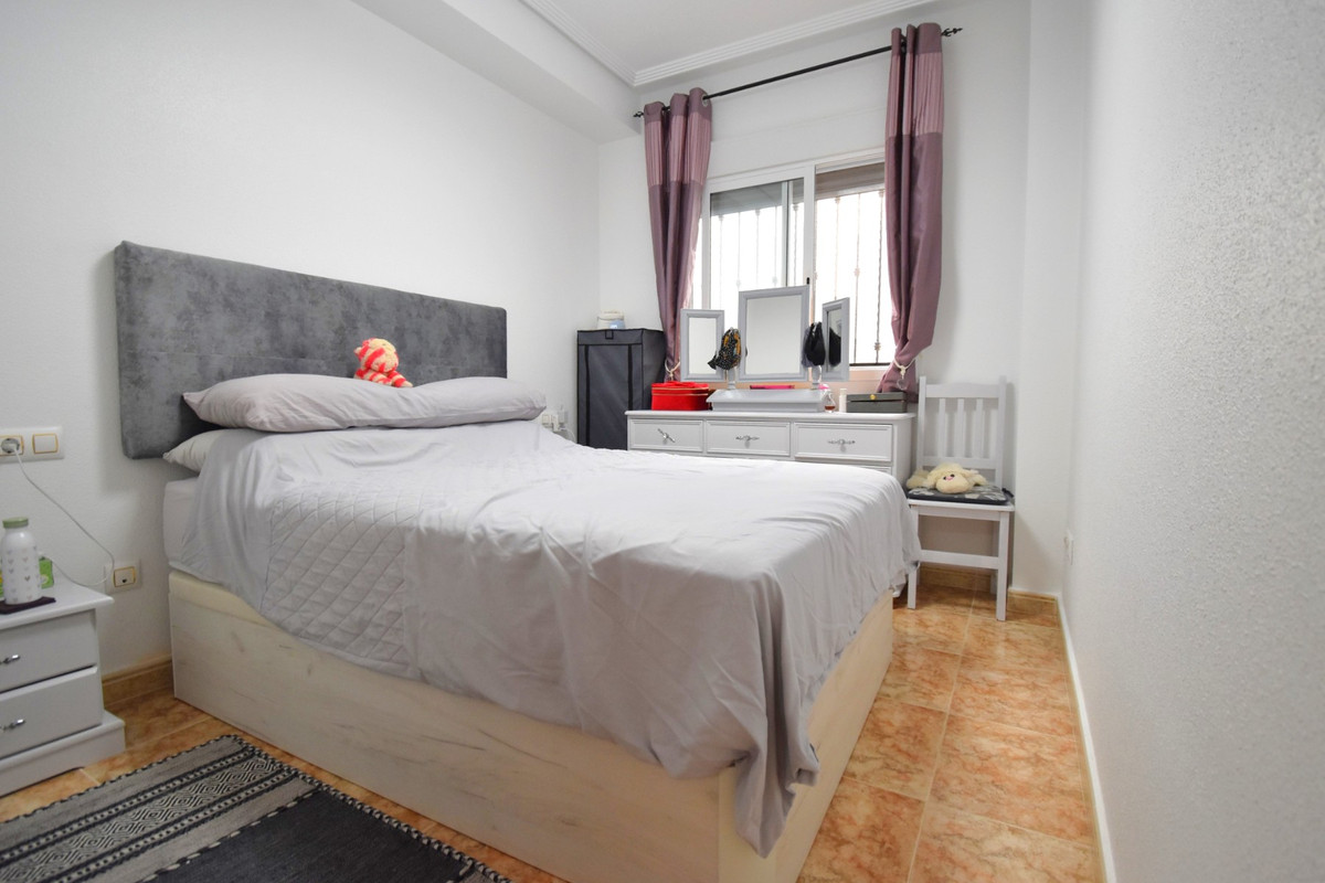 Appartement te koop in Punta Prima | 2 slaapkamers H5438986