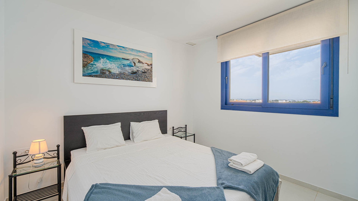 Appartement te koop in Punta Prima | 2 slaapkamers H5440750