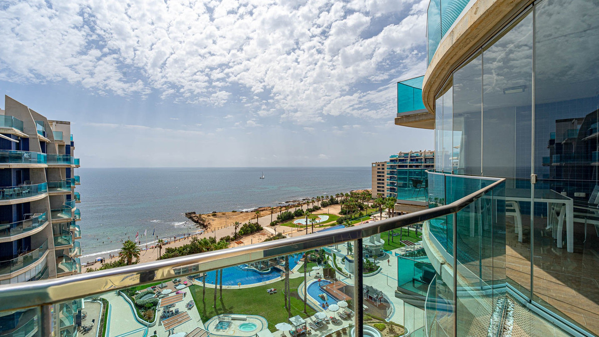 Appartement te koop in Punta Prima | 2 slaapkamers H5440750