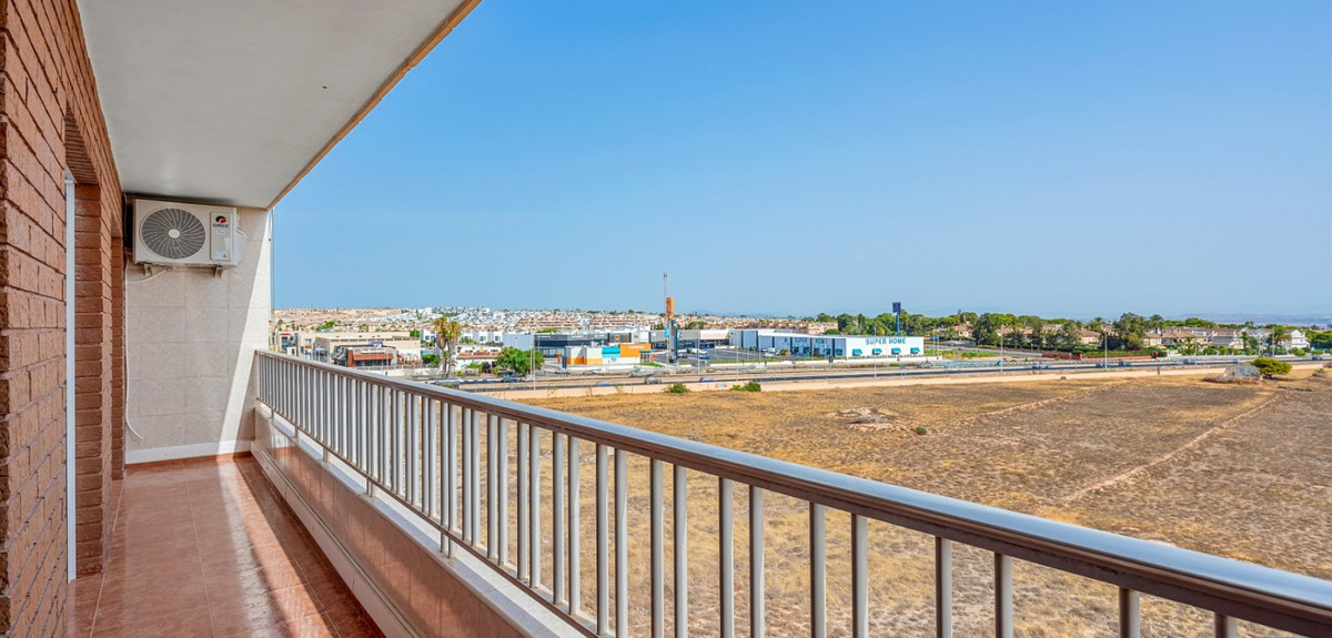 Appartement te koop in Punta Prima | 2 slaapkamers H5443879